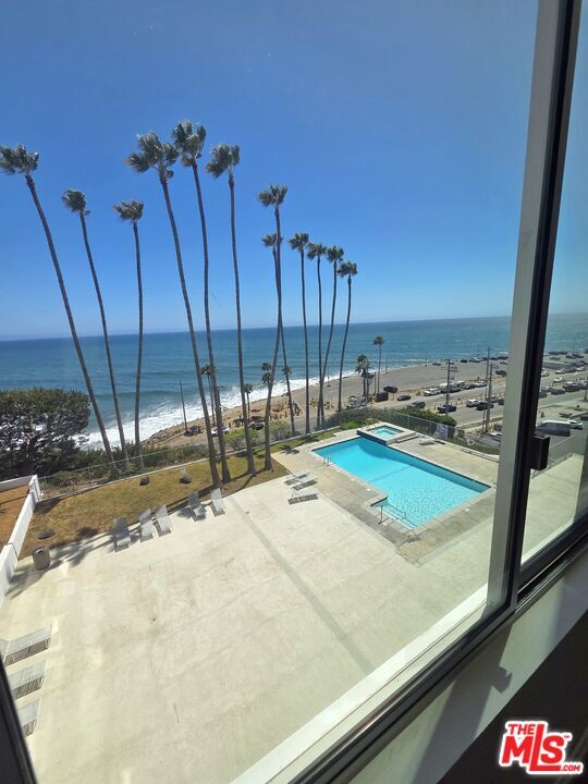 Building Photo - 17368 Sunset Blvd