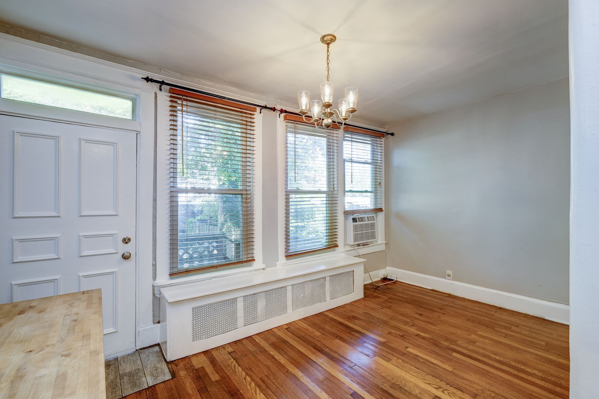 Main Floor - Dining Room - 237 11th ST SE