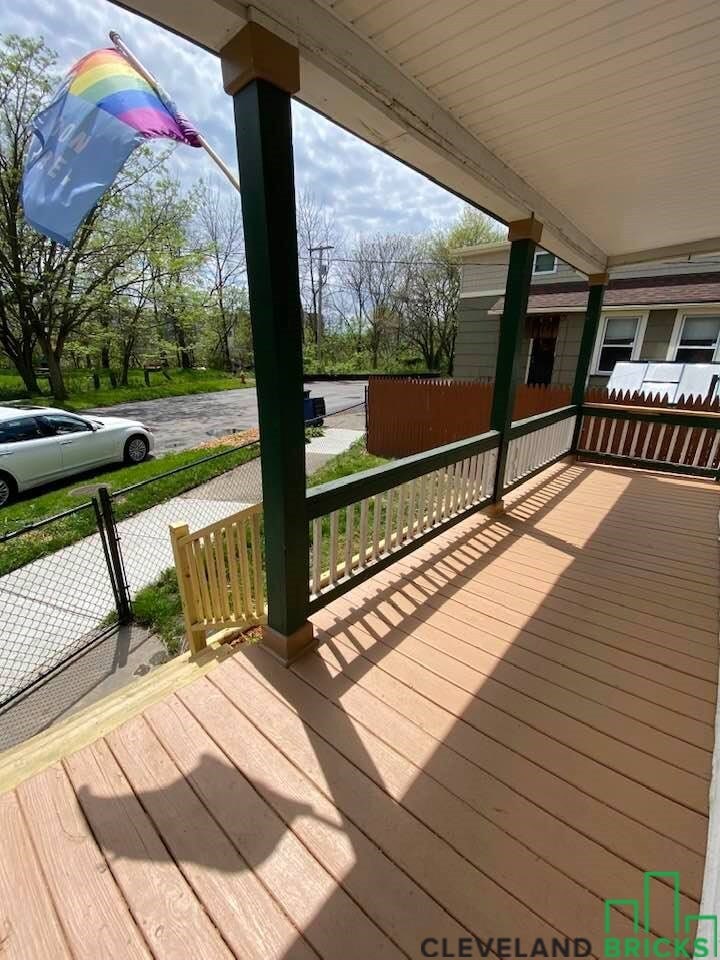 Building Photo - 5822 Lawn Ave