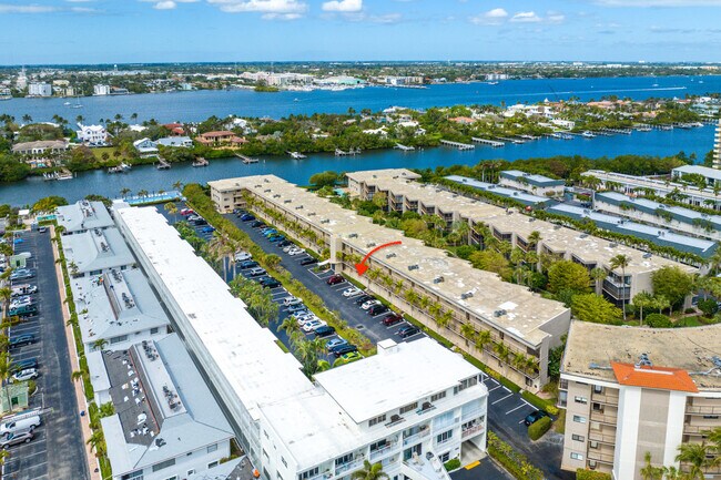Building Photo - 3605 S Ocean Blvd