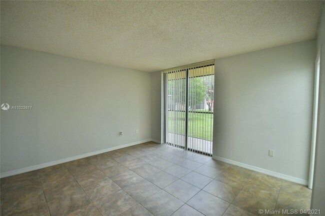 Building Photo - 8075 SW 107th Ave