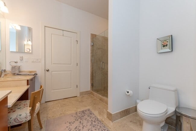 Building Photo - 769 Heath St