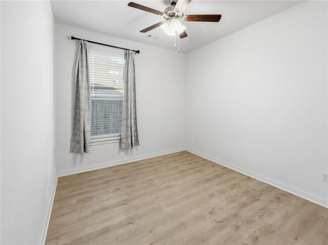 Building Photo - 4011 Aryana Ave