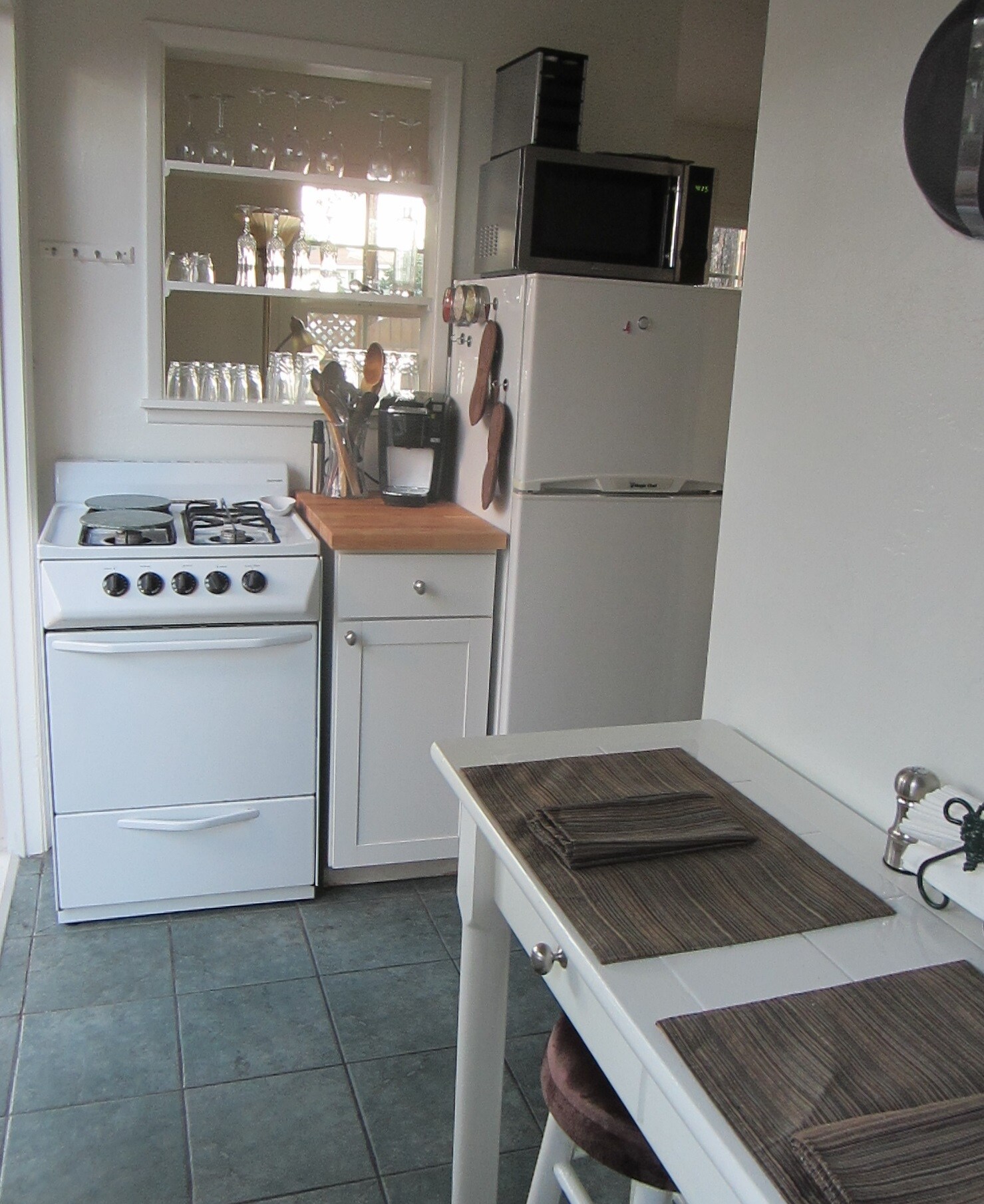 Building Photo - 655 Pomona Ave