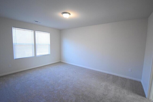 Building Photo - 569 Calvin Sowers Rd