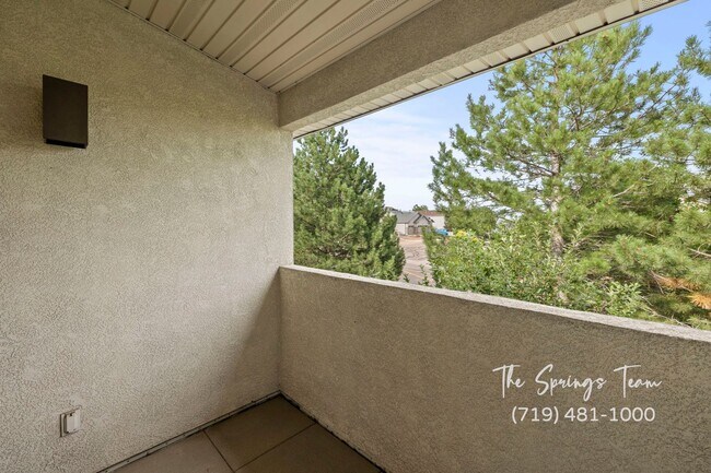 Building Photo - Pinnacle at Cheyenne Mountain Townhome wit...