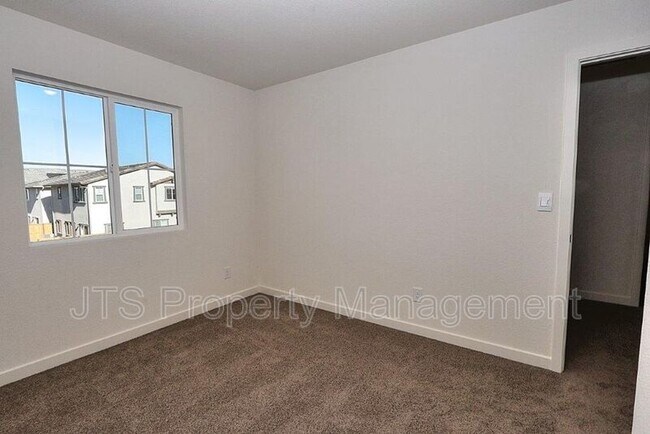 Building Photo - 716 Franklin St