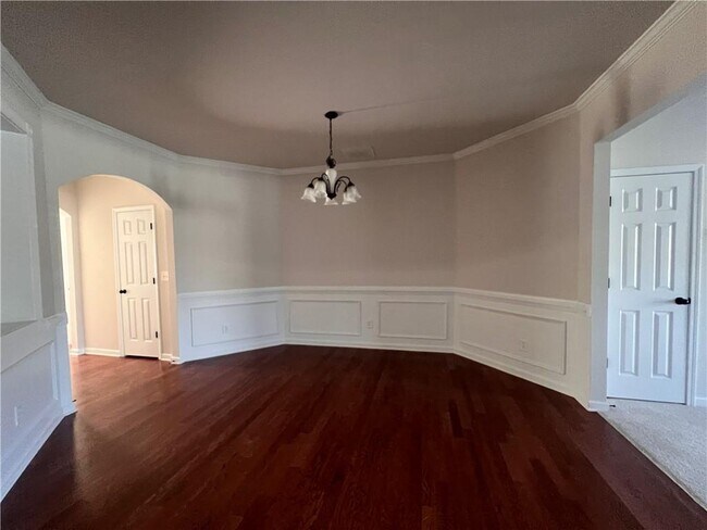 Building Photo - 4957 Sherwood Way