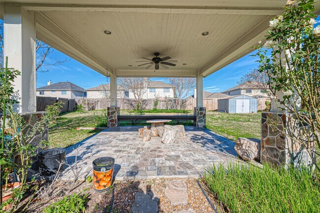 Building Photo - 11015 WARATH Oak Ct