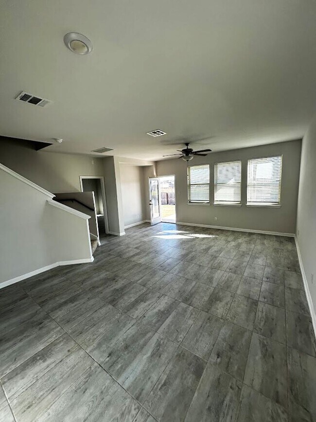 Building Photo - 4802 Drifter Oaks