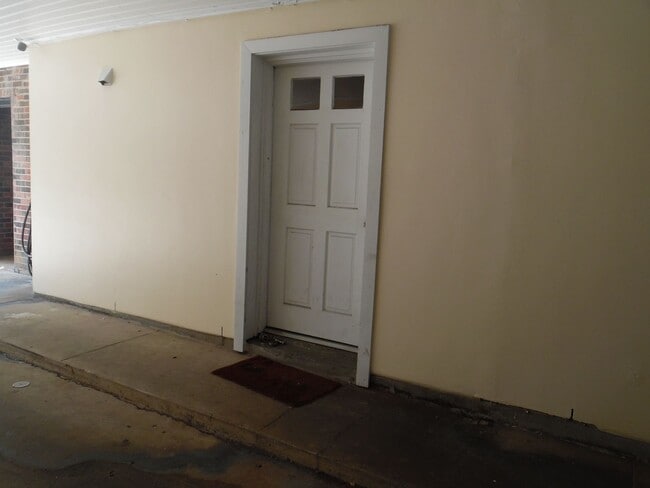 Building Photo - 1 BEDROOM, 1 BATH CONDO IN NEW ORLEANS