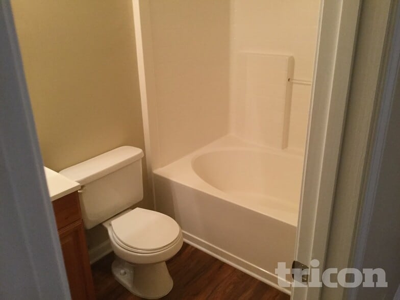 Building Photo - 11507 Stewarts Crossing Dr