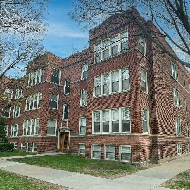 Primary Photo - 6977 N Bell Ave