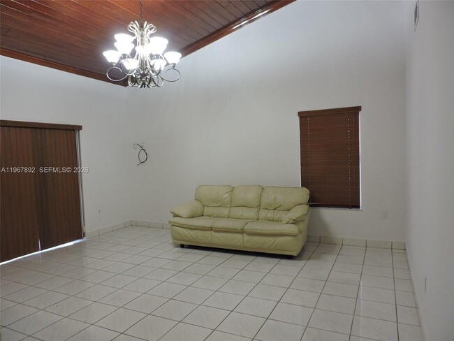 Building Photo - 10753 SW 142nd Ct