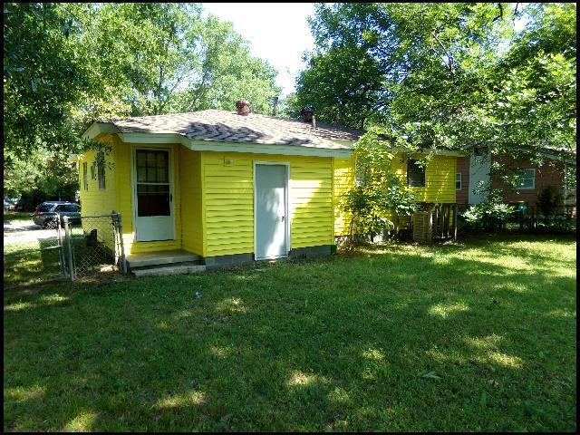 Building Photo - 908 Greenlea Dr