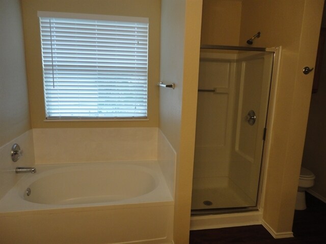 Building Photo - 610 Carole Cv