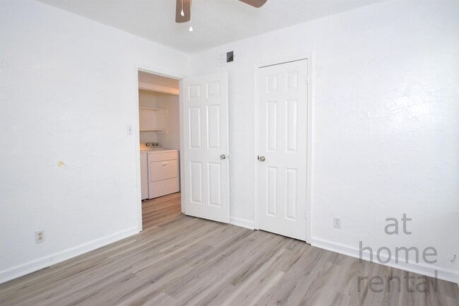 Building Photo - 6601 S Zunis Ave