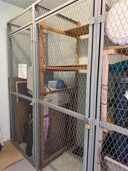 Building Photo - 7902 Sailboat Key Blvd S