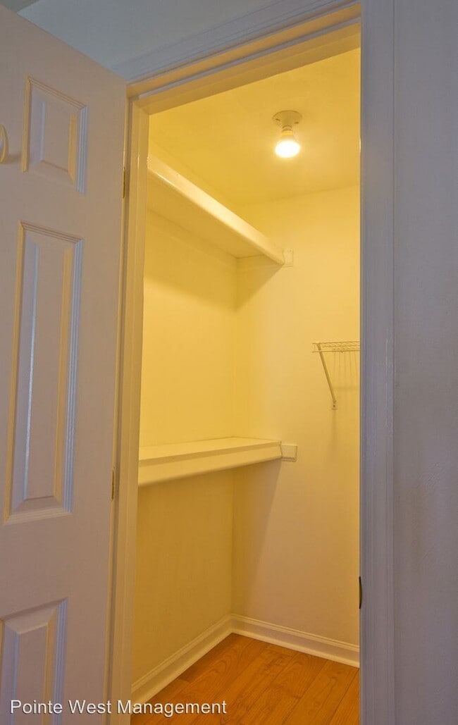 Building Photo - 2 br, 2 bath Apartment - 102 Chowning Place