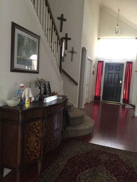 Building Photo - 4522 Oak Shores Dr