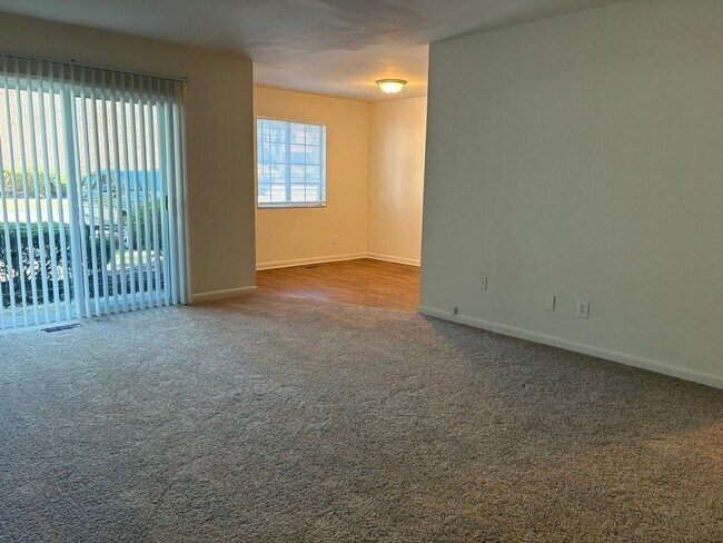 Building Photo - Located in Washington Township with a redu...