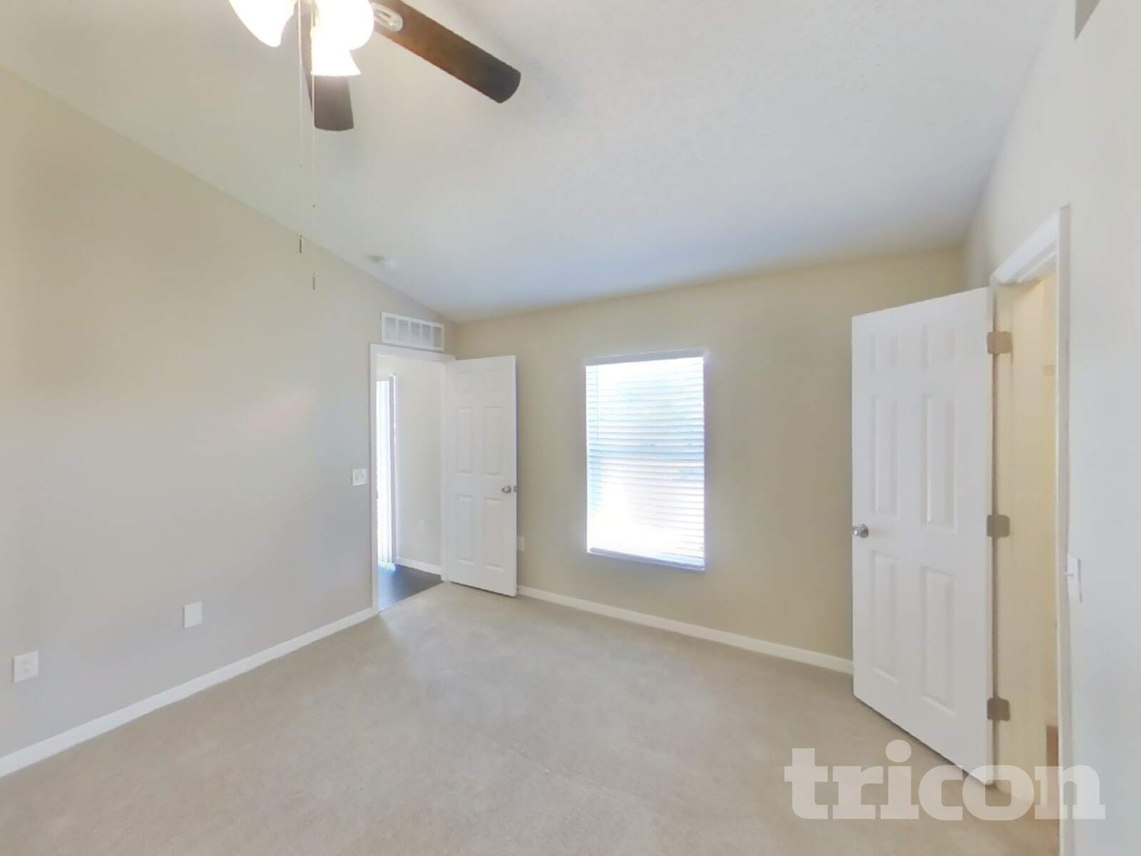 Building Photo - 5148 Jenson Ave