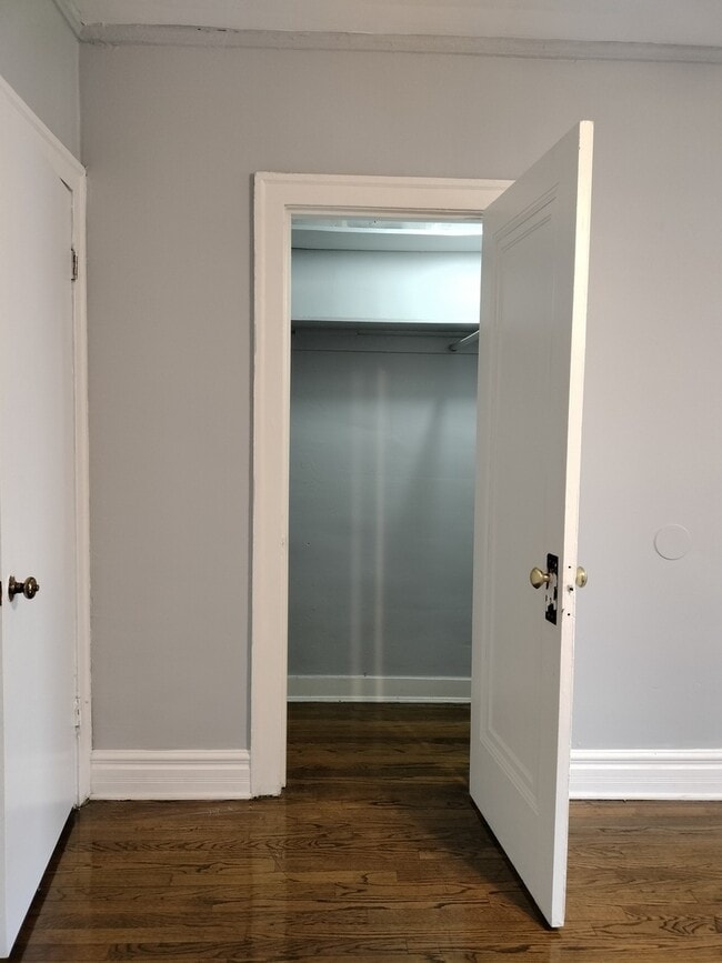 Building Photo - 1739 W 80th St