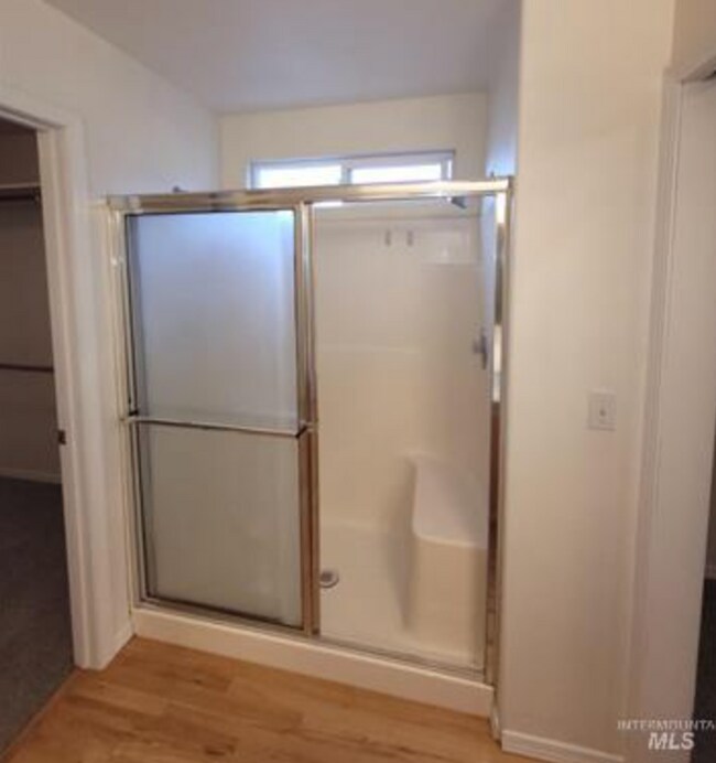 Building Photo - Charming 4-Bedroom Home in Eagle - Lawn Ca...