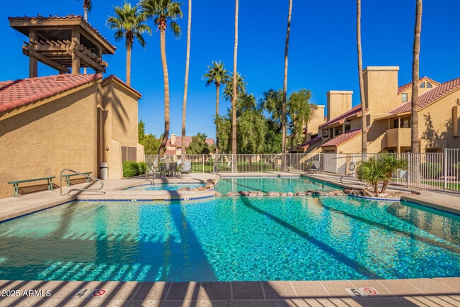 Building Photo - 4901 S Calle Los Cerros Dr