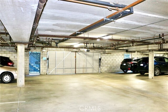 Building Photo - 747 E California Blvd