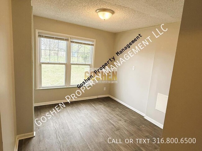 Building Photo - 1411 N Erie Ave