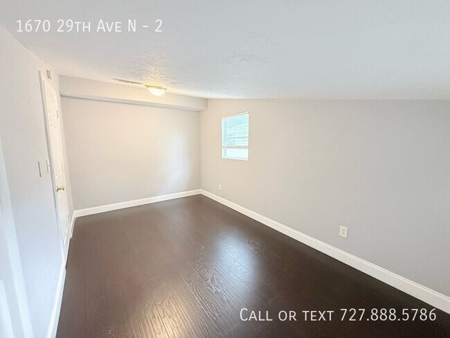 Building Photo - 1670 29th Ave N