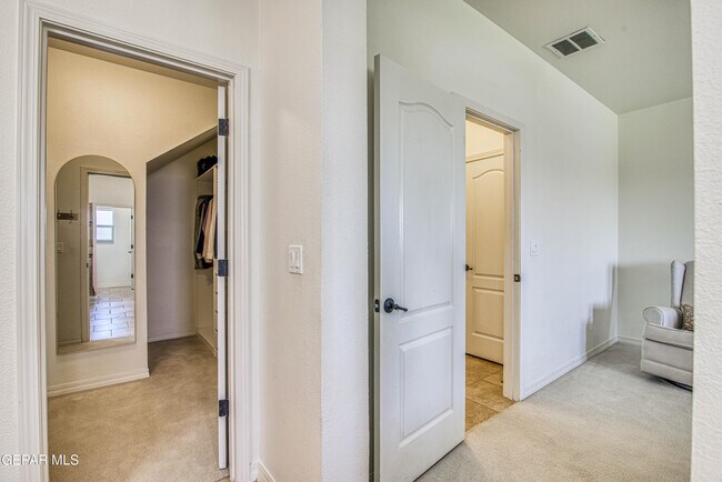 Building Photo - 7751 Enchanted Path Dr