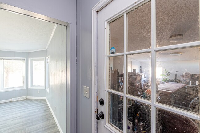 Building Photo - 20945 Via Duran Point