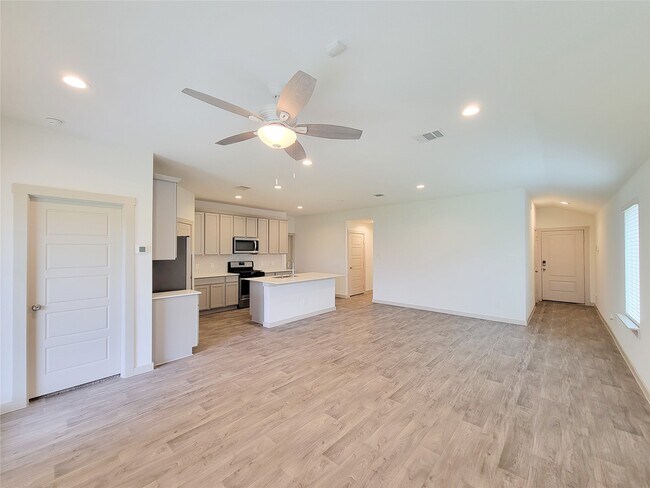 Building Photo - 7722 Caldwell Crk Wy