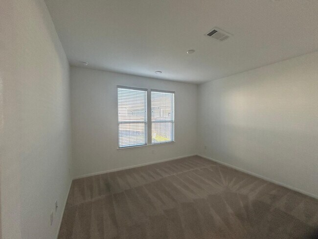 Building Photo - 17630 Chisel Plow Dr