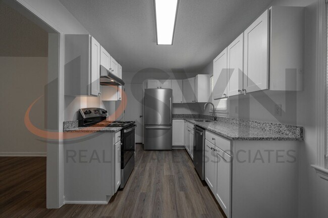 Building Photo - Beautifully Updated 3BR, 1.5BA Durham Home!