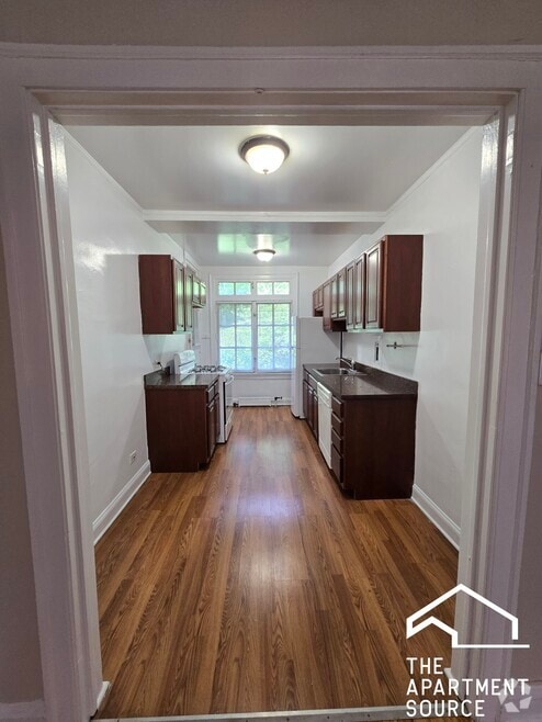 Building Photo - 1454 Oak Ave