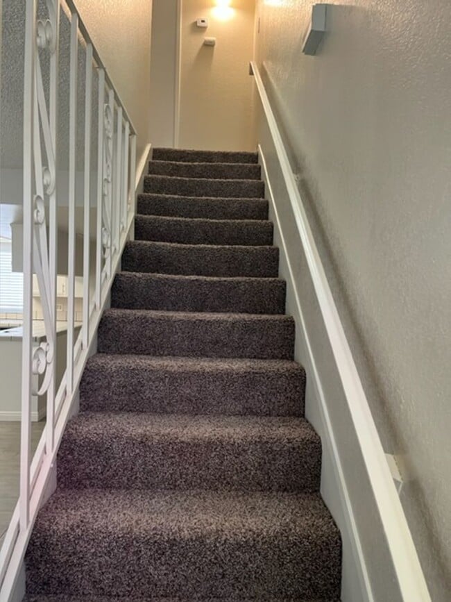 Building Photo - JP3524