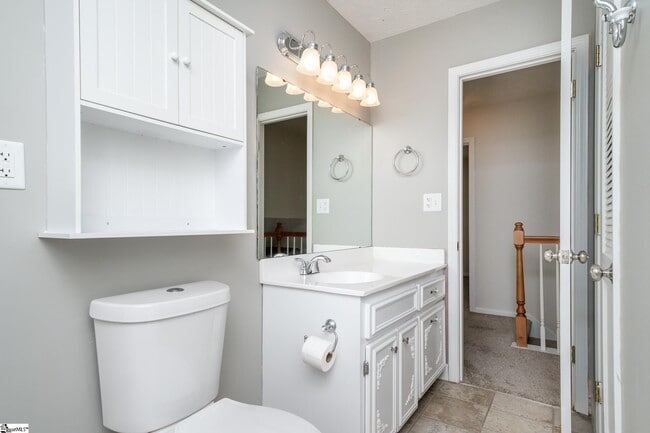 Building Photo - 125 Newgate Dr