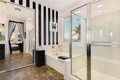 Building Photo - 26694 Evergreen Ave