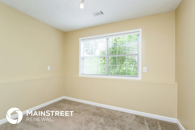Building Photo - 5559 Princeton Oaks Ln