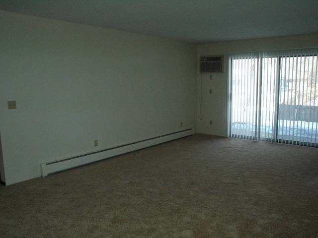 Building Photo - Riviera (925-965)