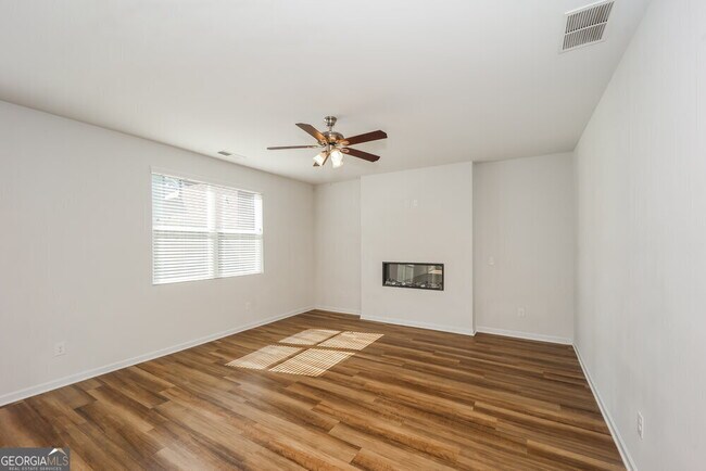 Building Photo - 440 Culloden Moor Dr