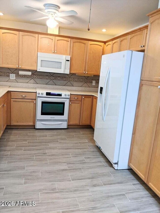Building Photo - 7733 E Columbine Way