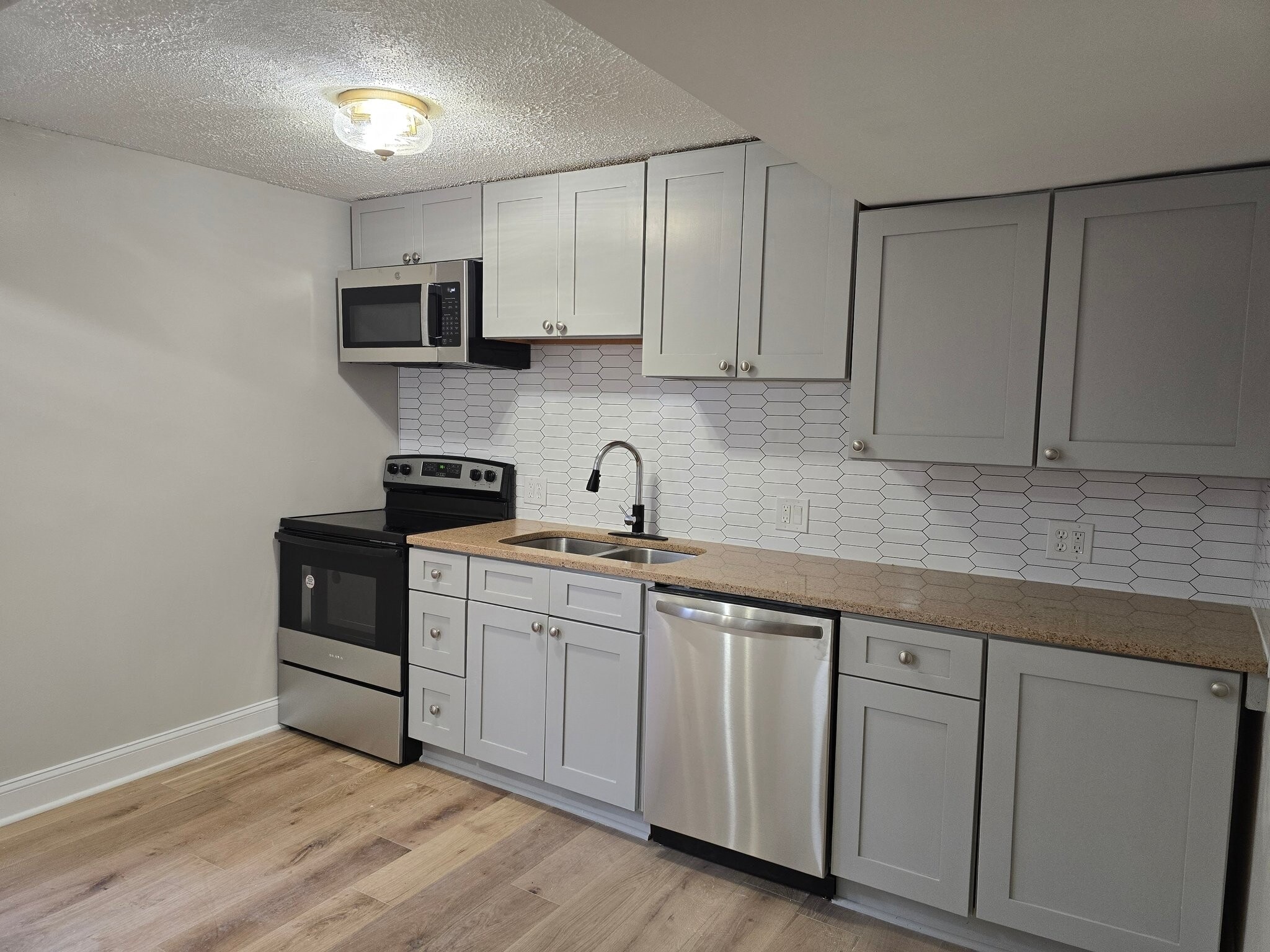 Building Photo - 11714 Balsamwood Terrace