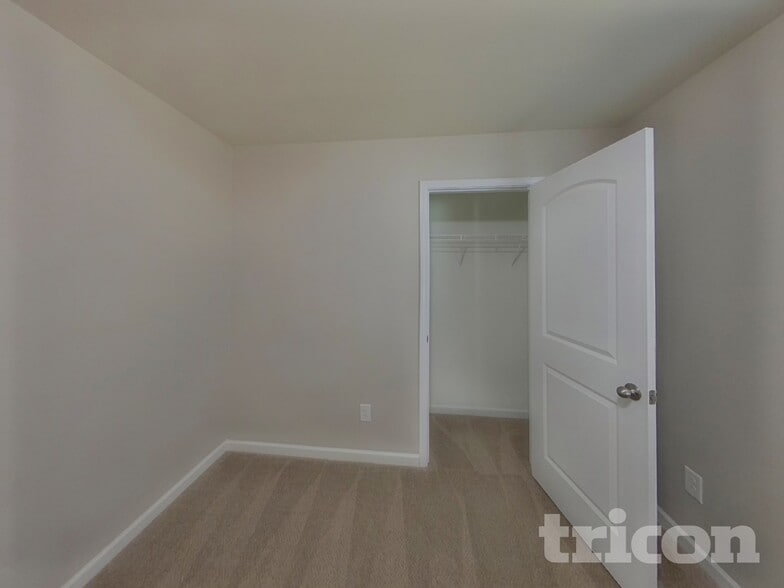 Building Photo - 631 Buckskin Rd