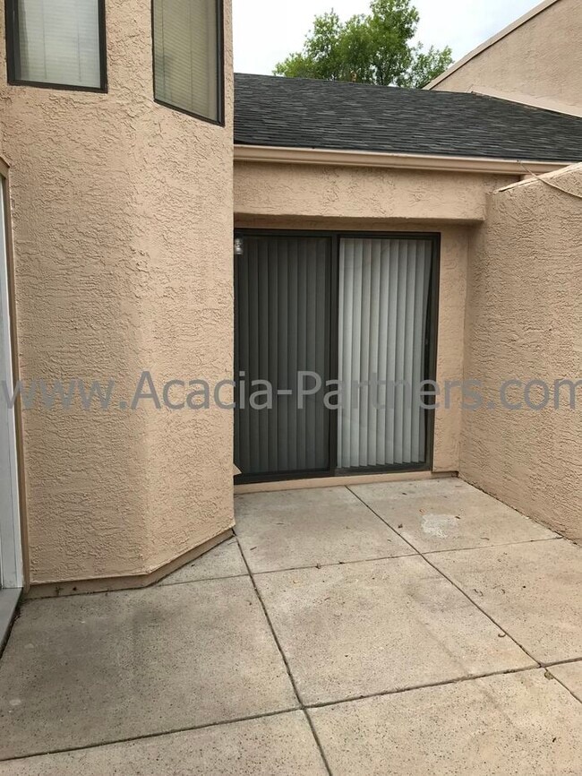 Building Photo - Two Bedroom Condo