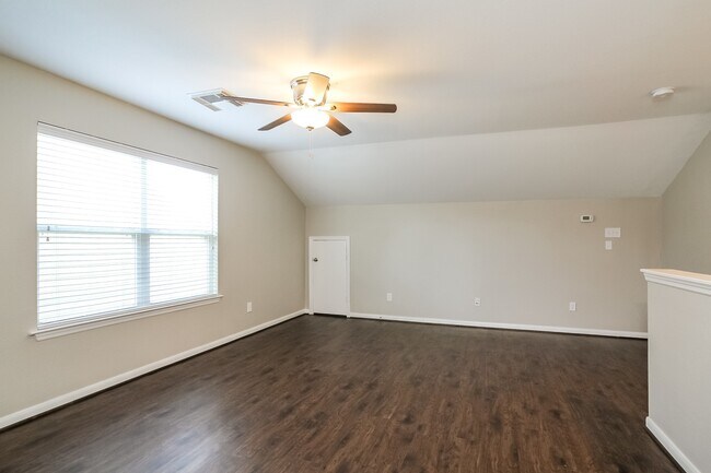 Building Photo - 17243 Lafayette Hollow Ln