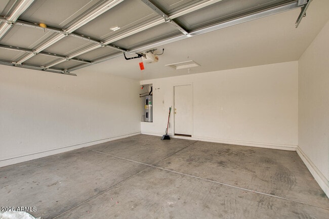 Building Photo - 25787 W Lynne Ln